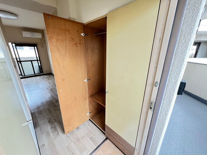 物件内観写真9　(収納)