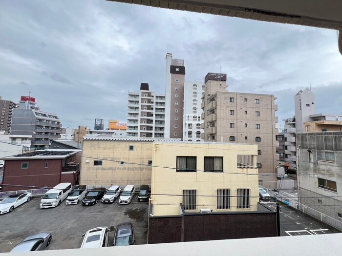 物件内観写真16　(室内からの展望)