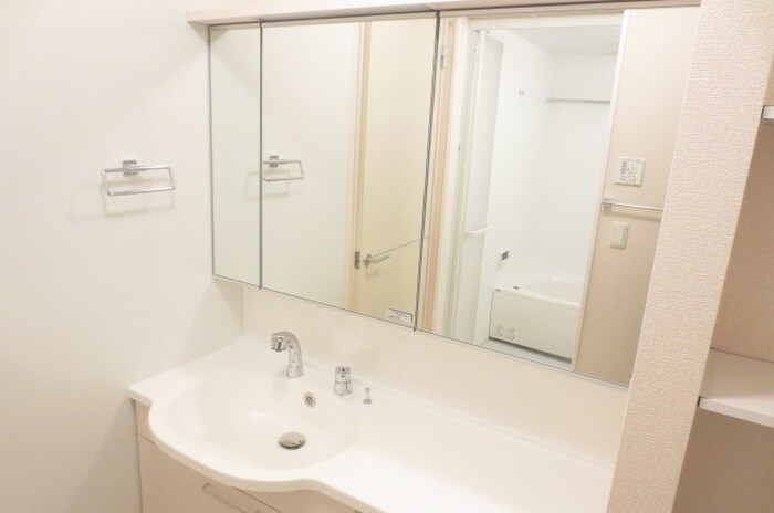 物件内観写真10　(洗面)