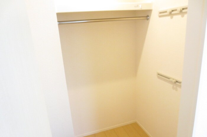 物件内観写真19　(収納)