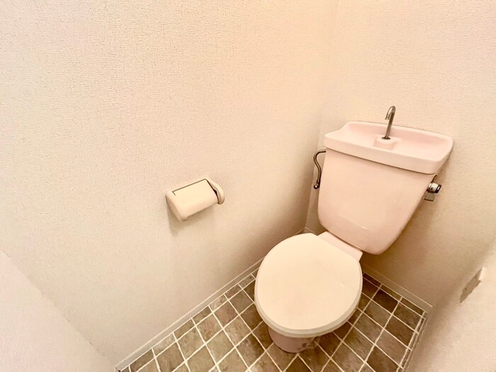 物件内観写真15　(トイレ)