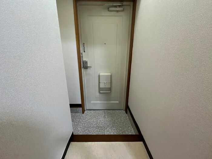 物件内観写真18　(廊下)