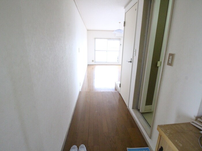 物件内観写真19　(廊下)