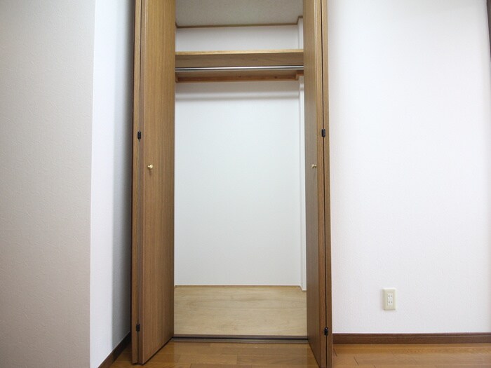物件内観写真11　(収納)