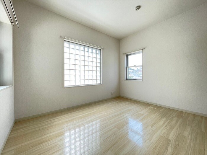 物件内観写真19　(居室)