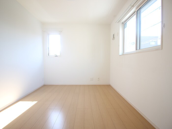 物件内観写真18　(居室)