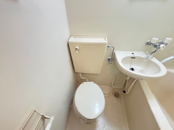 物件内観写真12　(トイレ)