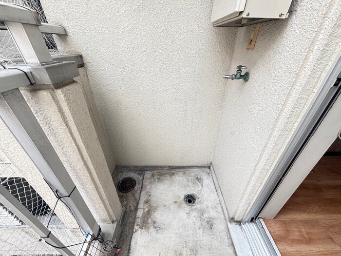 物件内観写真20　(洗濯機置場)