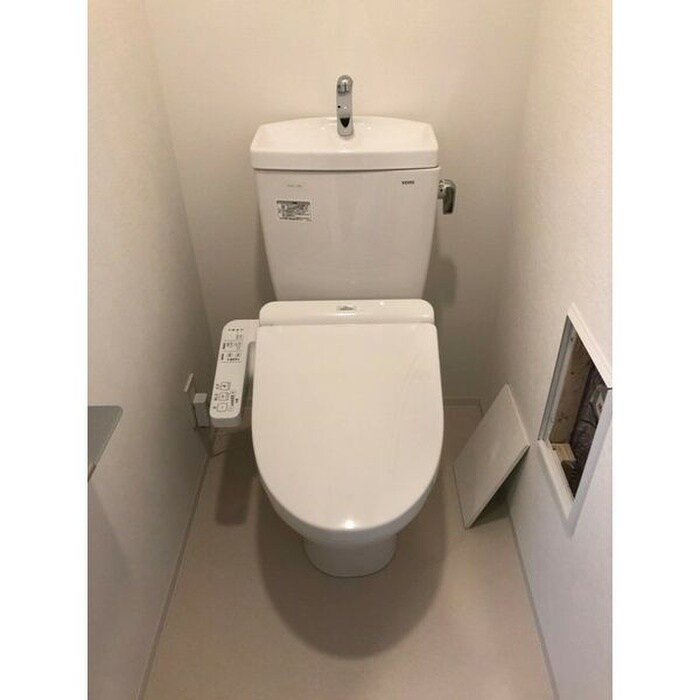 物件内観写真13　(トイレ)