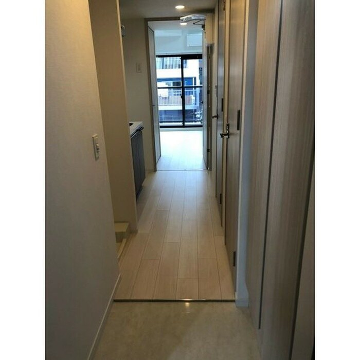 物件内観写真14　(廊下)