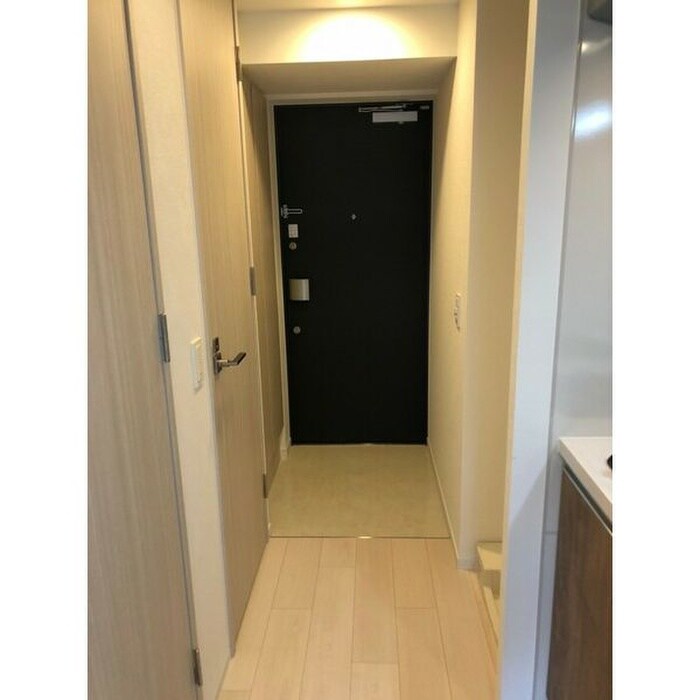 物件内観写真15　(玄関)