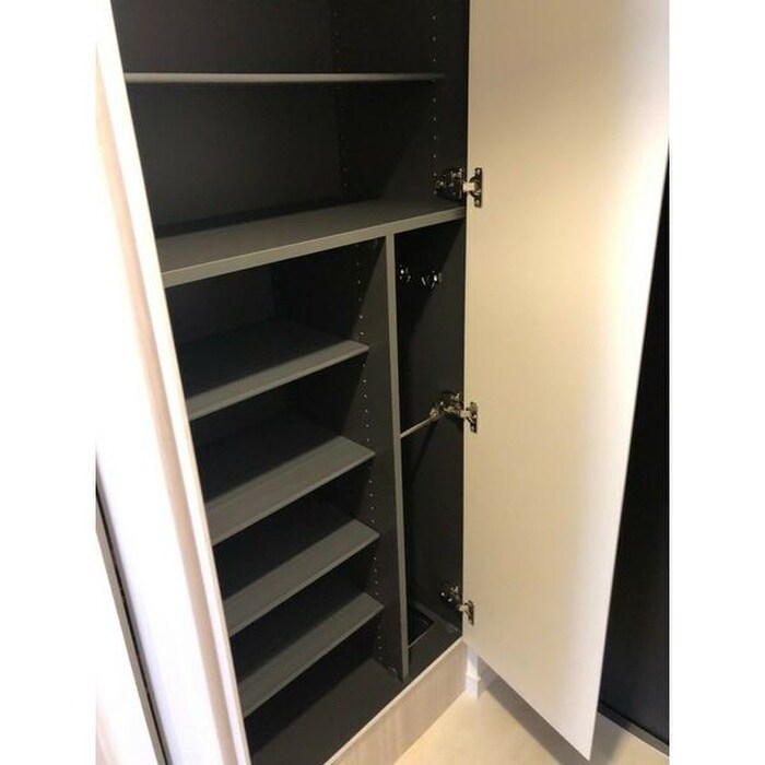 物件内観写真16　(靴箱)