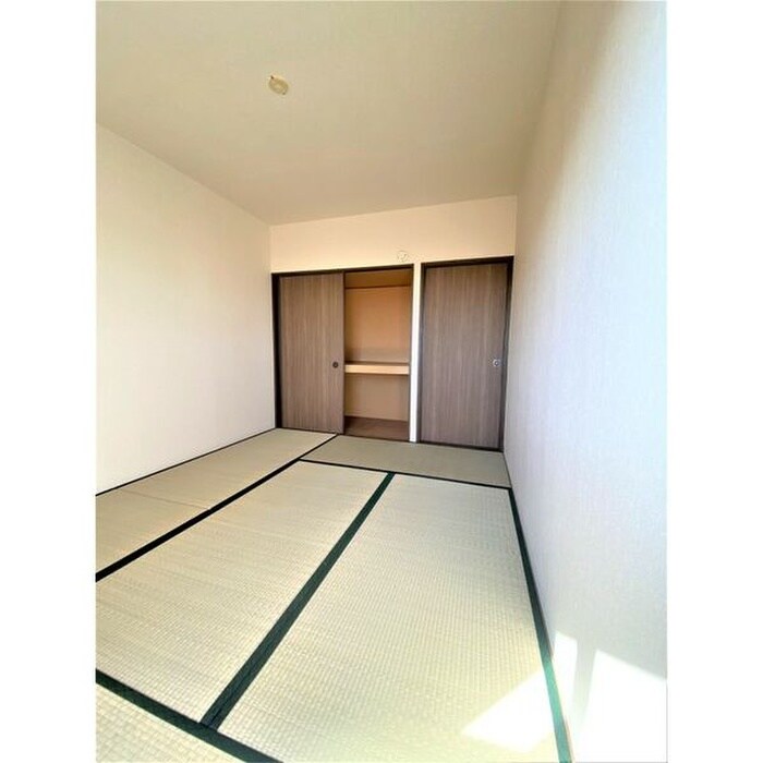 物件内観写真4　(居室)