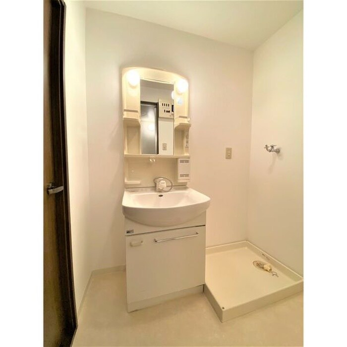 物件内観写真8　(洗面)