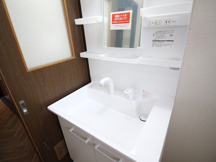 物件内観写真8　(洗面)