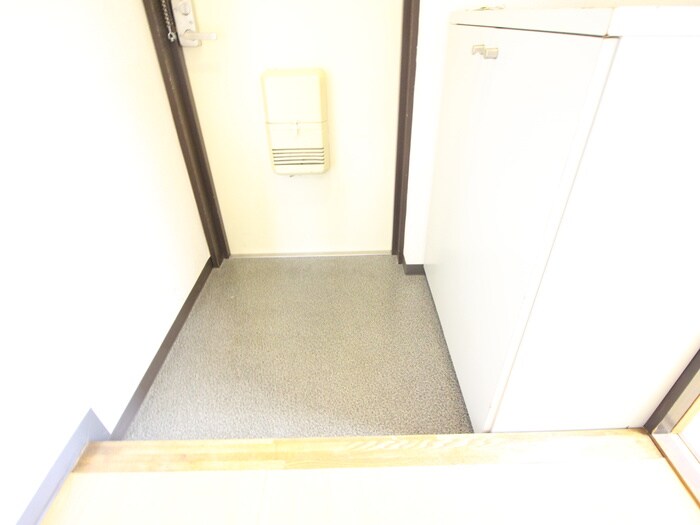 物件内観写真15　(玄関)