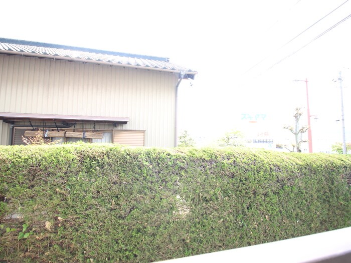 物件内観写真21　(室内からの展望)