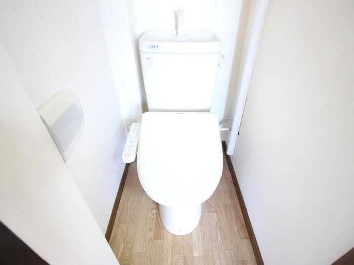 物件内観写真12　(トイレ)