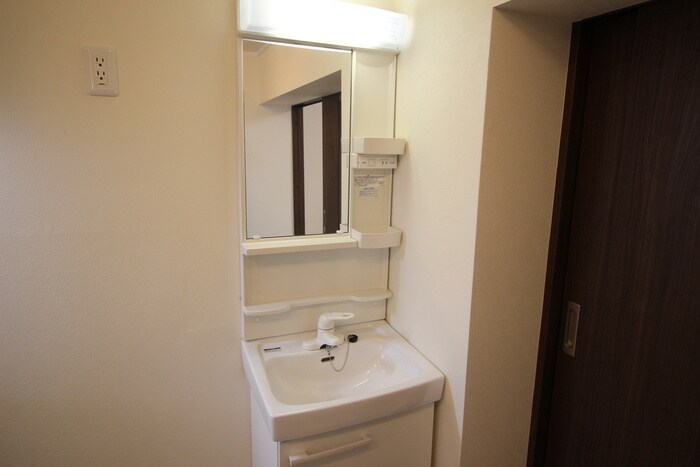 物件内観写真12　(洗面)