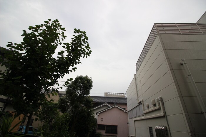 物件内観写真16　(室内からの展望)