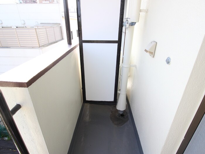 物件内観写真19　(洗濯機置場)