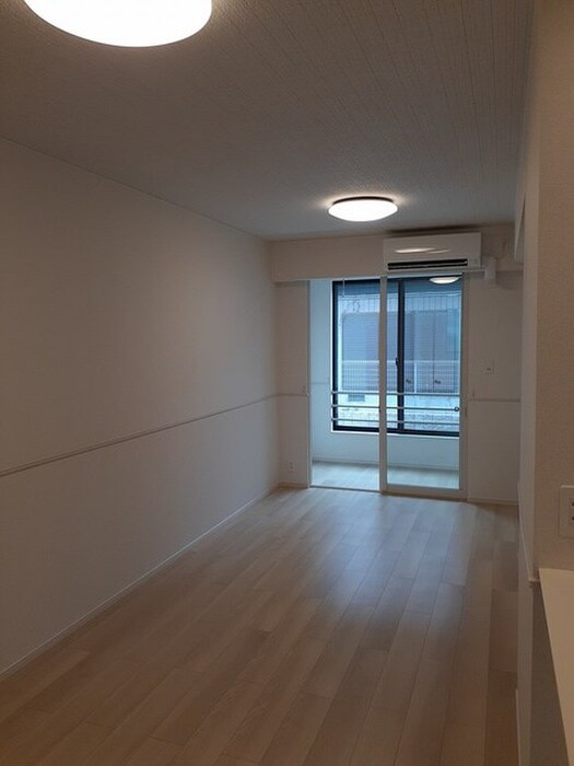 物件内観写真6　(居室)