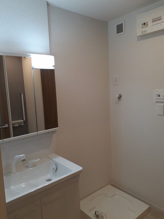 物件内観写真9　(洗面)