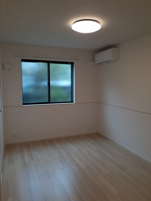 物件内観写真11　(居室)