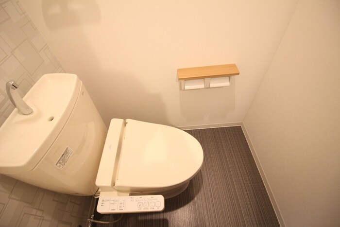 物件内観写真16　(トイレ)