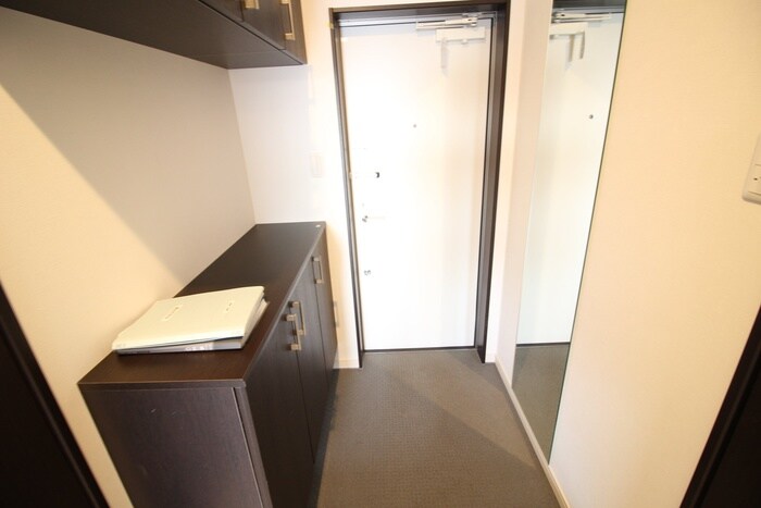 物件内観写真17　(玄関)