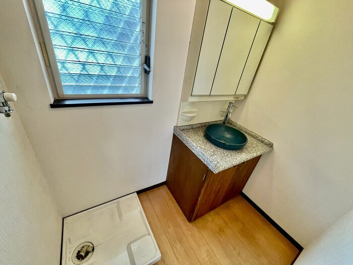 物件内観写真10　(洗面)