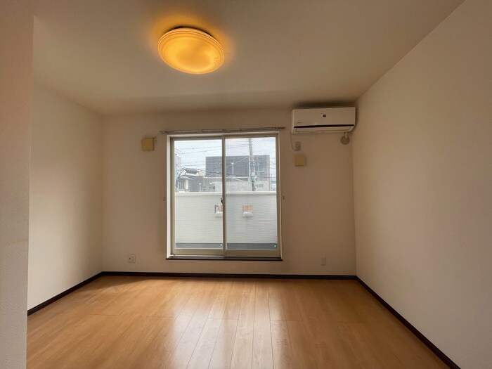 物件内観写真15　(居室)