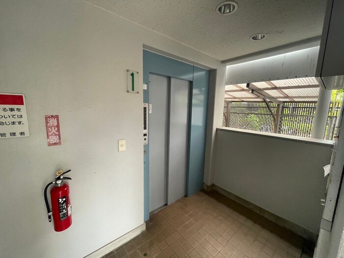 物件外観写真4　(建物設備)