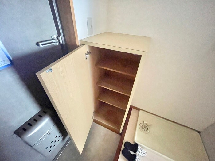 物件内観写真14　(靴箱)