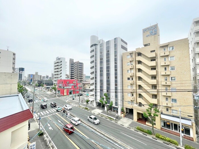 物件内観写真22　(室内からの展望)