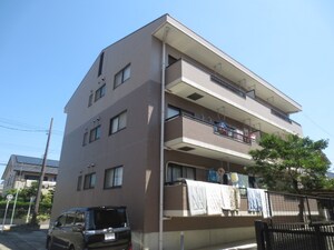 エステート元八事外観写真