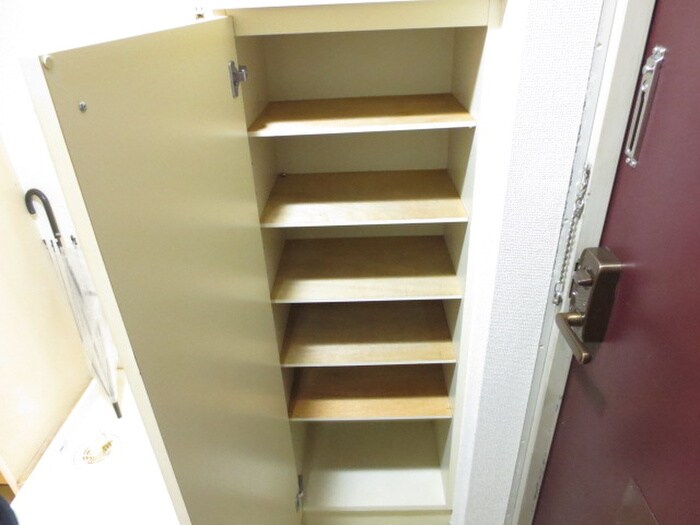 物件内観写真15　(靴箱)