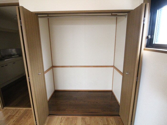 物件内観写真15　(収納)