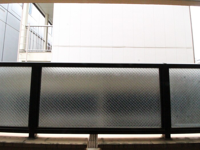 物件内観写真18　(室内からの展望)