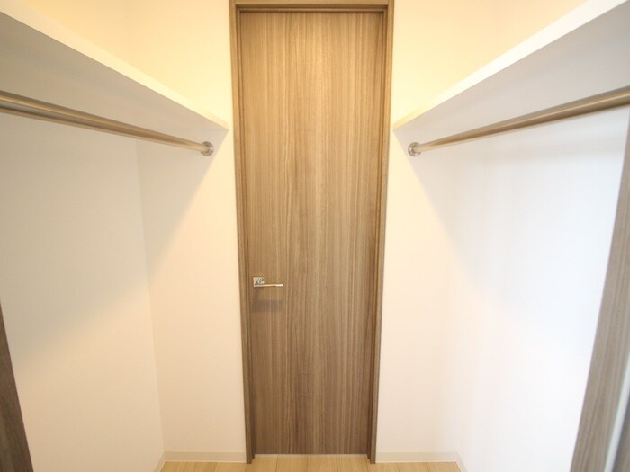 物件内観写真15　(収納)