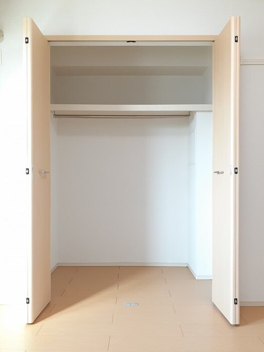 物件内観写真12　(収納)