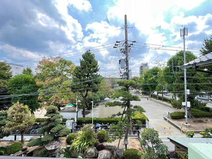 物件内観写真15　(室内からの展望)