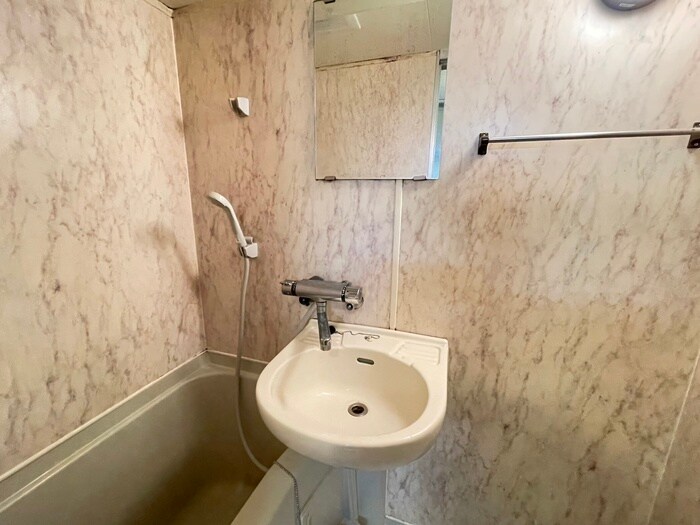 物件内観写真18　(洗面)