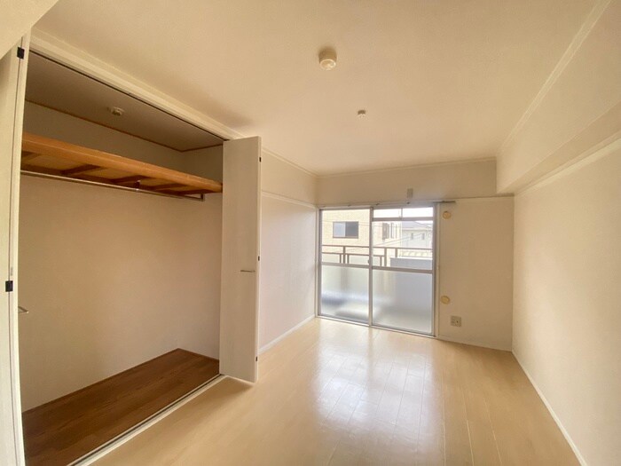 物件内観写真10　(収納)