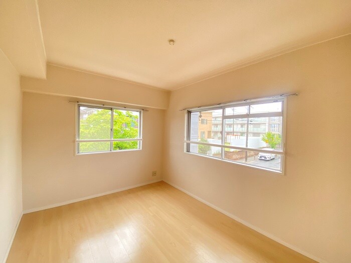 物件内観写真13　(居室)