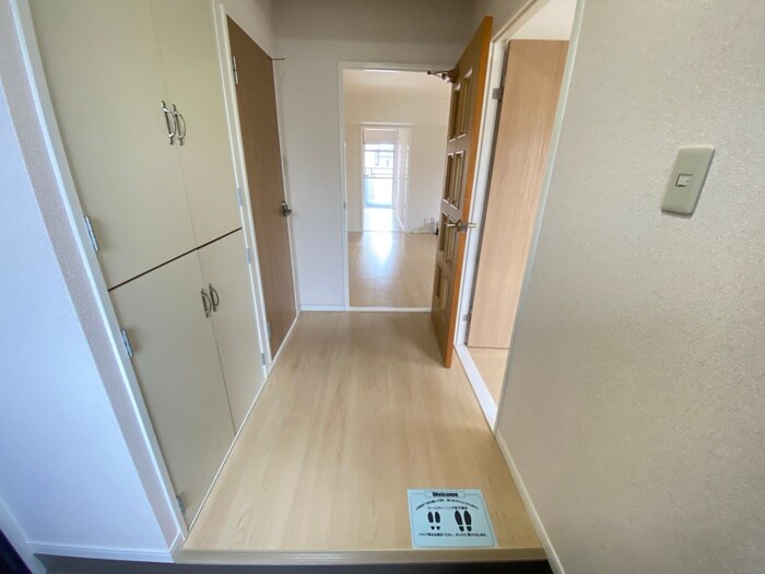 物件内観写真19　(廊下)