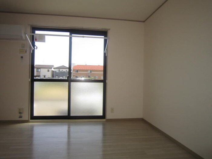 物件内観写真5　(居室)