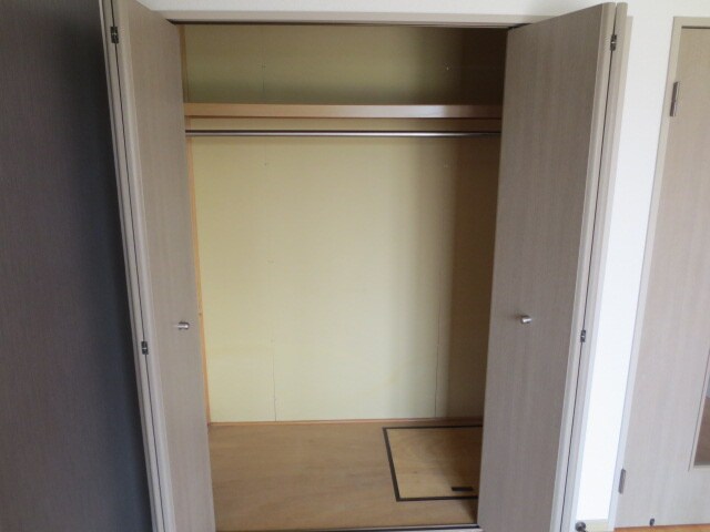物件内観写真8　(収納)