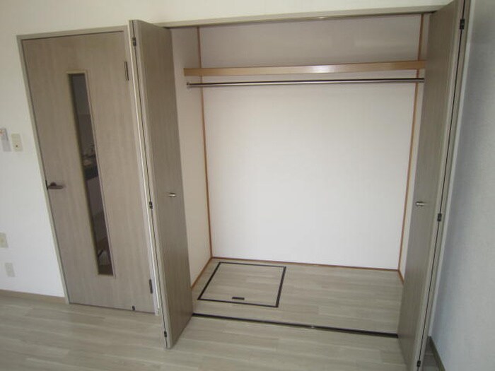 物件内観写真8　(収納)