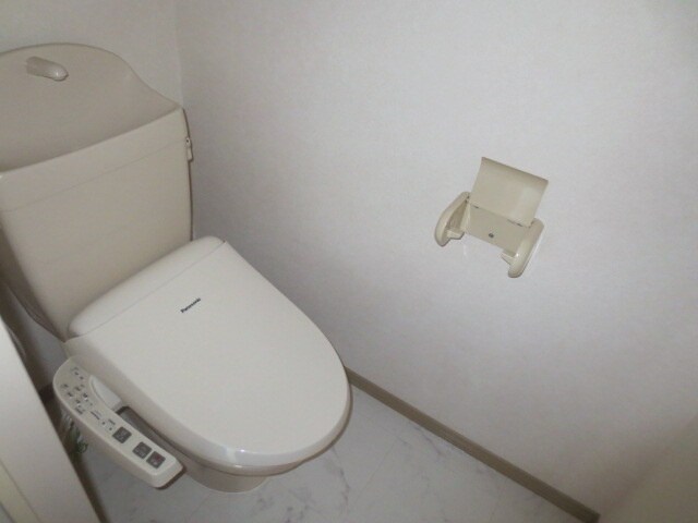 物件内観写真12　(トイレ)